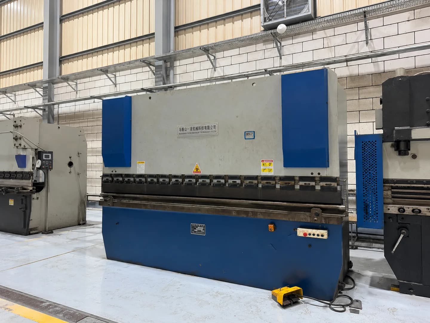 Golden Vision CNC press brake inside the factory